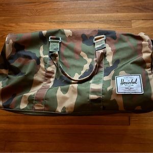 Herschel Duffel